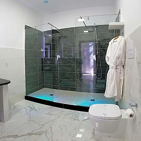 Beverello Hotel