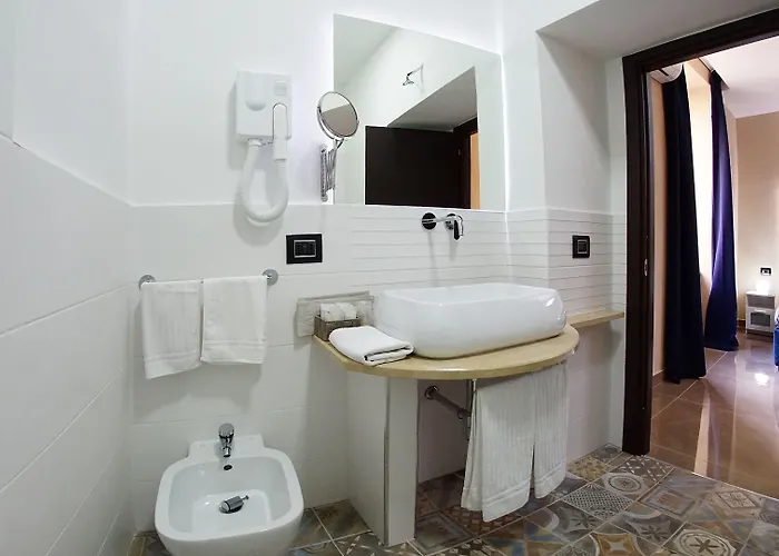 Beverello Hotel Nápoles