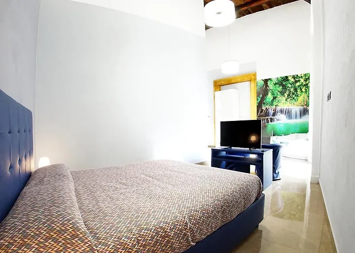 Beverello 3* Nápoles