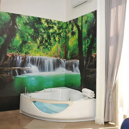 Beverello Hotel 3*