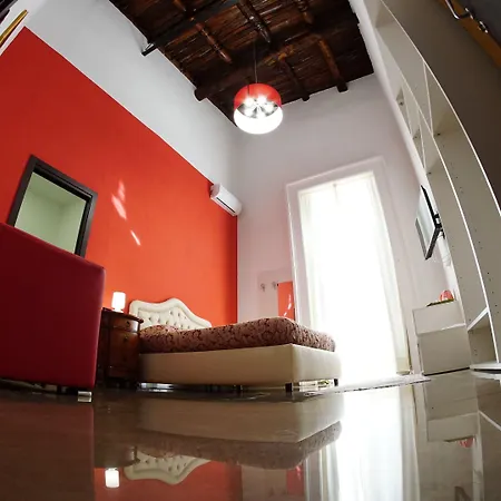 Beverello Hotel Neapol