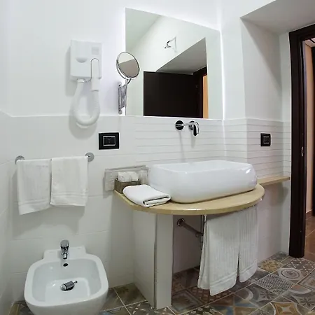 Beverello Hotel Neapol