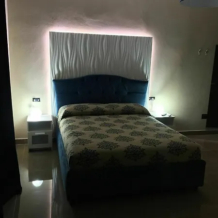 Beverello Hotel Neapol