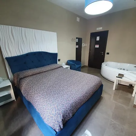 Beverello Hotel 2*