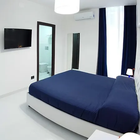 Beverello Hotel Neapol