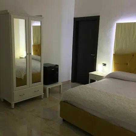 Beverello Hotel Neapol